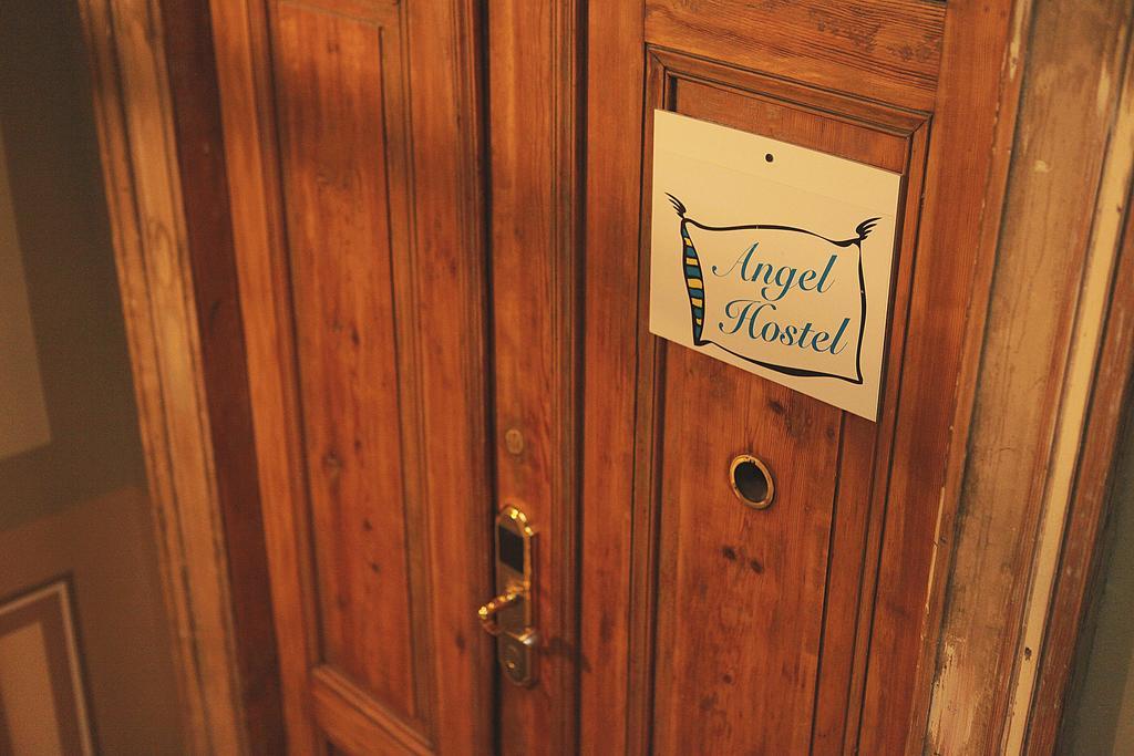 Angel Hostel Торунь Экстерьер фото